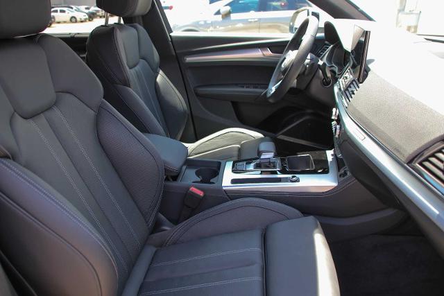 2024 Audi Q5 Vehicle Photo in SUGAR LAND, TX 77478