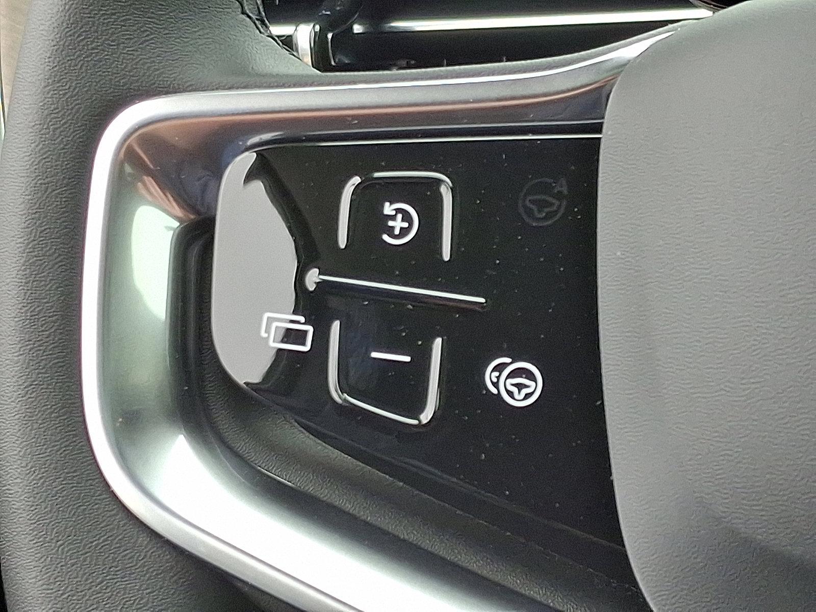2025 Volvo EX90 Vehicle Photo in Trevose, PA 19053