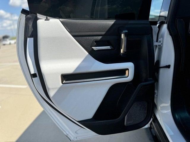 2023 GMC HUMMER EV Pickup Vehicle Photo in Grapevine, TX 76051