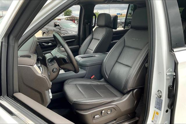 2024 GMC Yukon XL Vehicle Photo in Grapevine, TX 76051