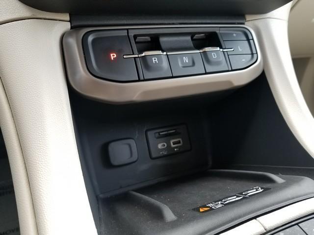 2023 GMC Acadia Vehicle Photo in ELYRIA, OH 44035-6349