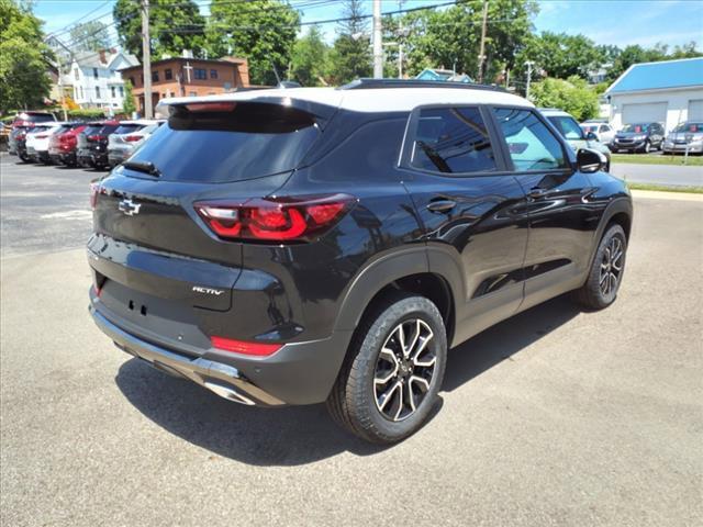 2025 Chevrolet Trailblazer Vehicle Photo in INDIANA, PA 15701-1897