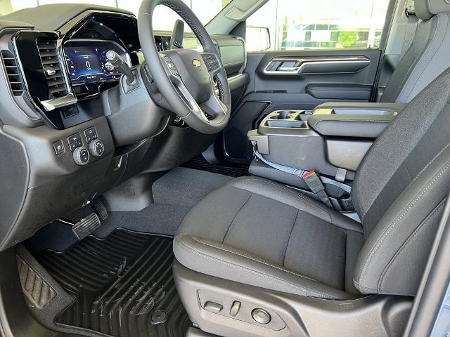 2024 Chevrolet Silverado 1500 Vehicle Photo in MANHATTAN, KS 66502-5036