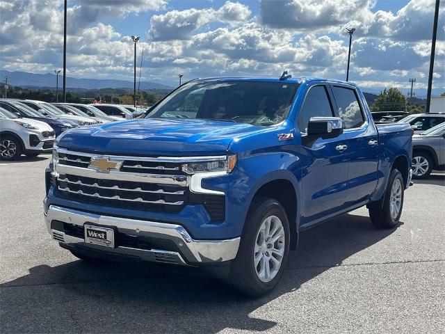 2022 Chevrolet Silverado 1500 Vehicle Photo in ALCOA, TN 37701-3235