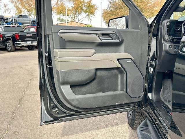 2024 Chevrolet Silverado 1500 Vehicle Photo in GOODYEAR, AZ 85338-1310