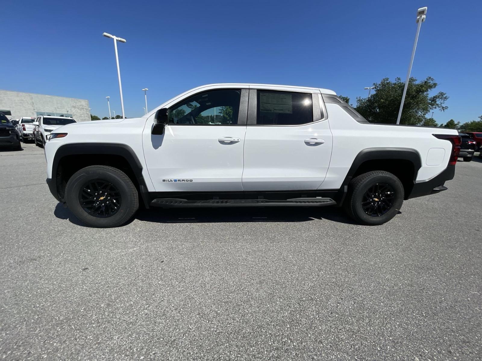 2024 Chevrolet Silverado EV Vehicle Photo in BENTONVILLE, AR 72712-4322