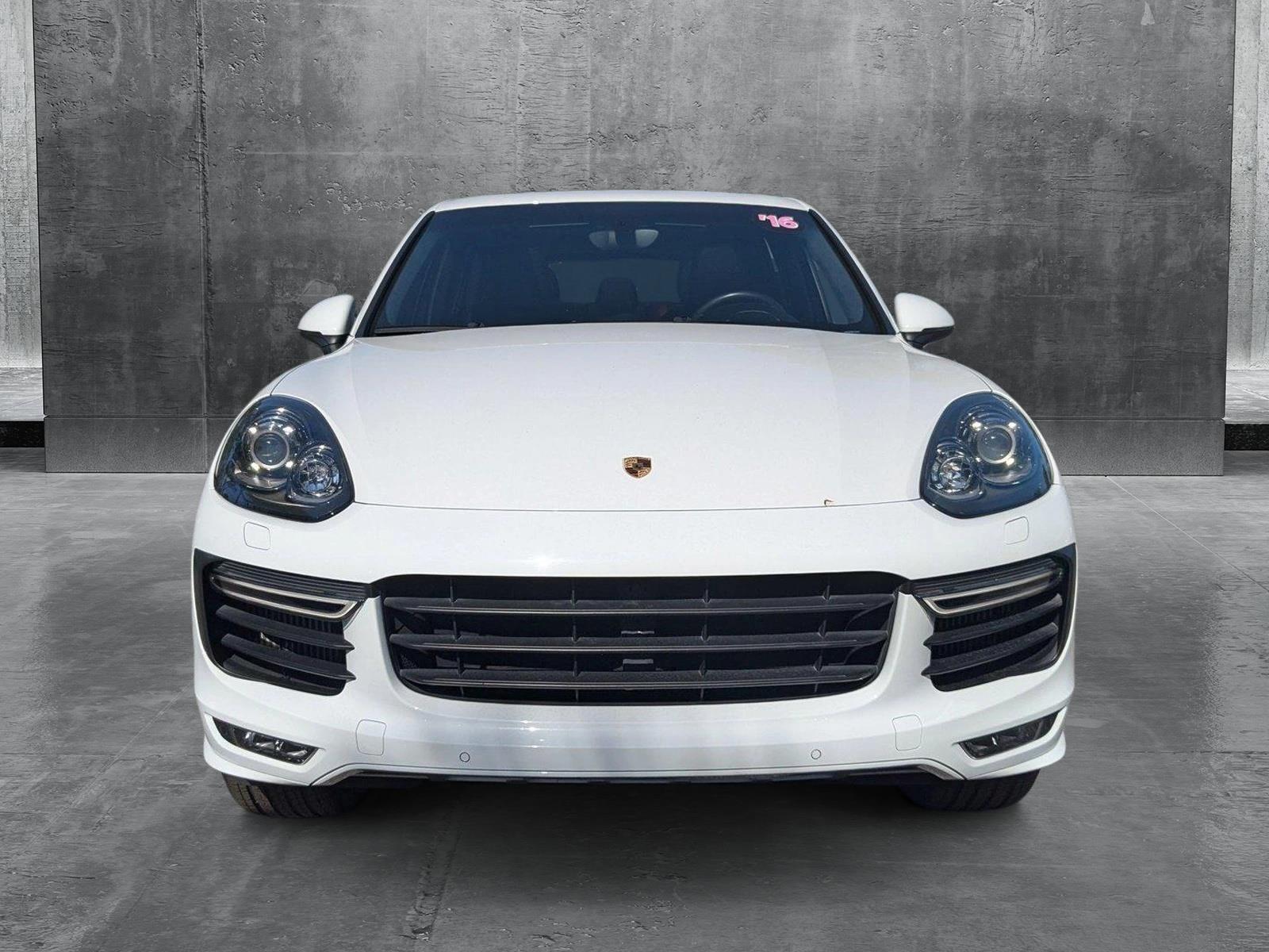 2016 Porsche Cayenne Vehicle Photo in Miami, FL 33135