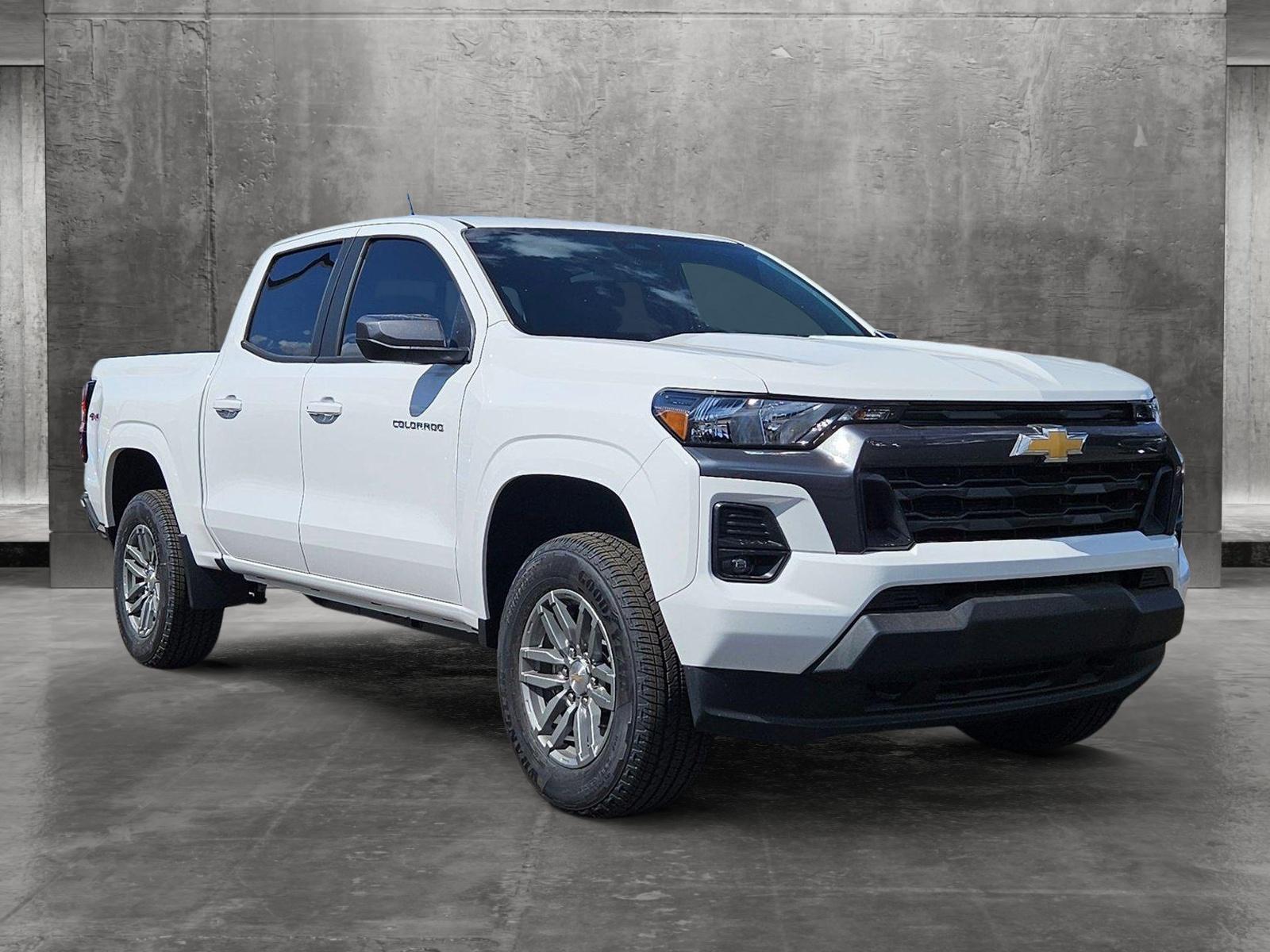 2024 Chevrolet Colorado Vehicle Photo in PEORIA, AZ 85382-3715