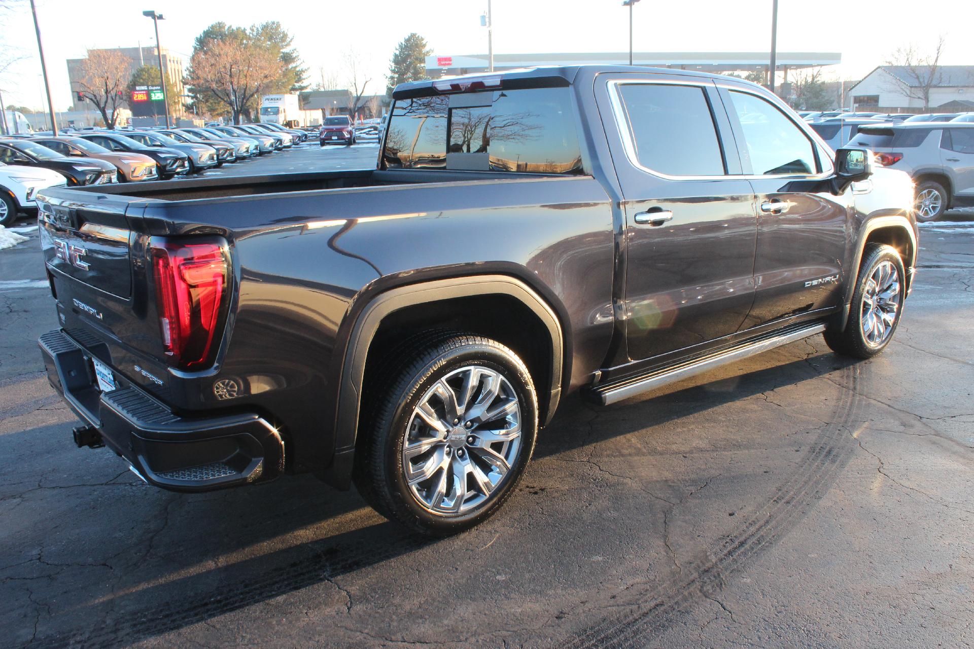 2025 GMC Sierra 1500 Vehicle Photo in AURORA, CO 80012-4011