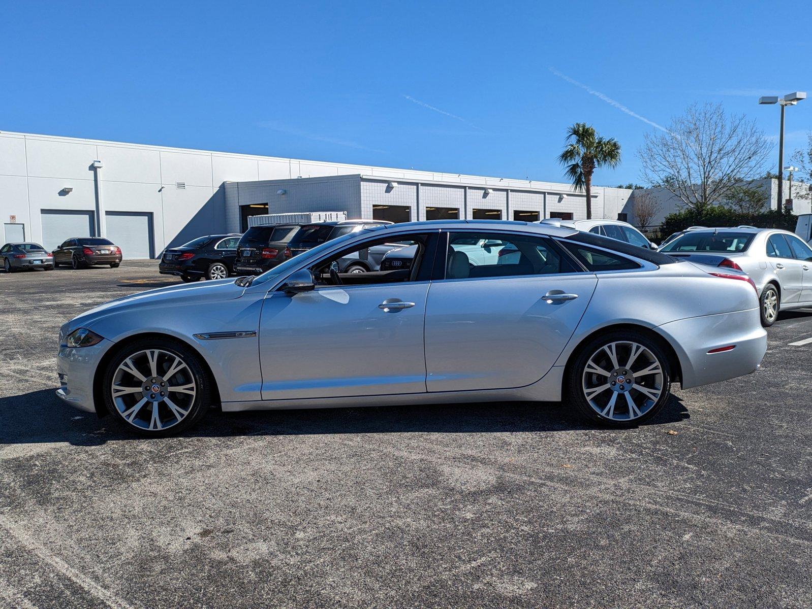 2016 Jaguar XJ Vehicle Photo in Maitland, FL 32751