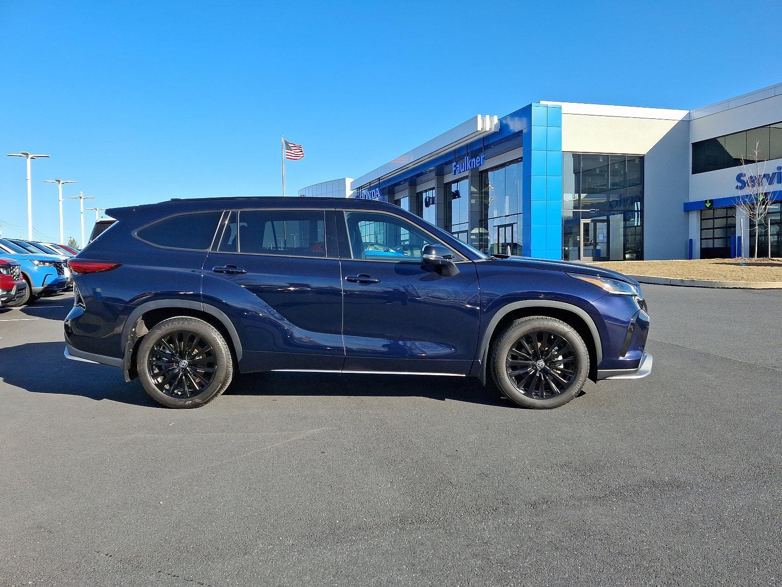 2023 Toyota Highlander Vehicle Photo in Harrisburg, PA 17111