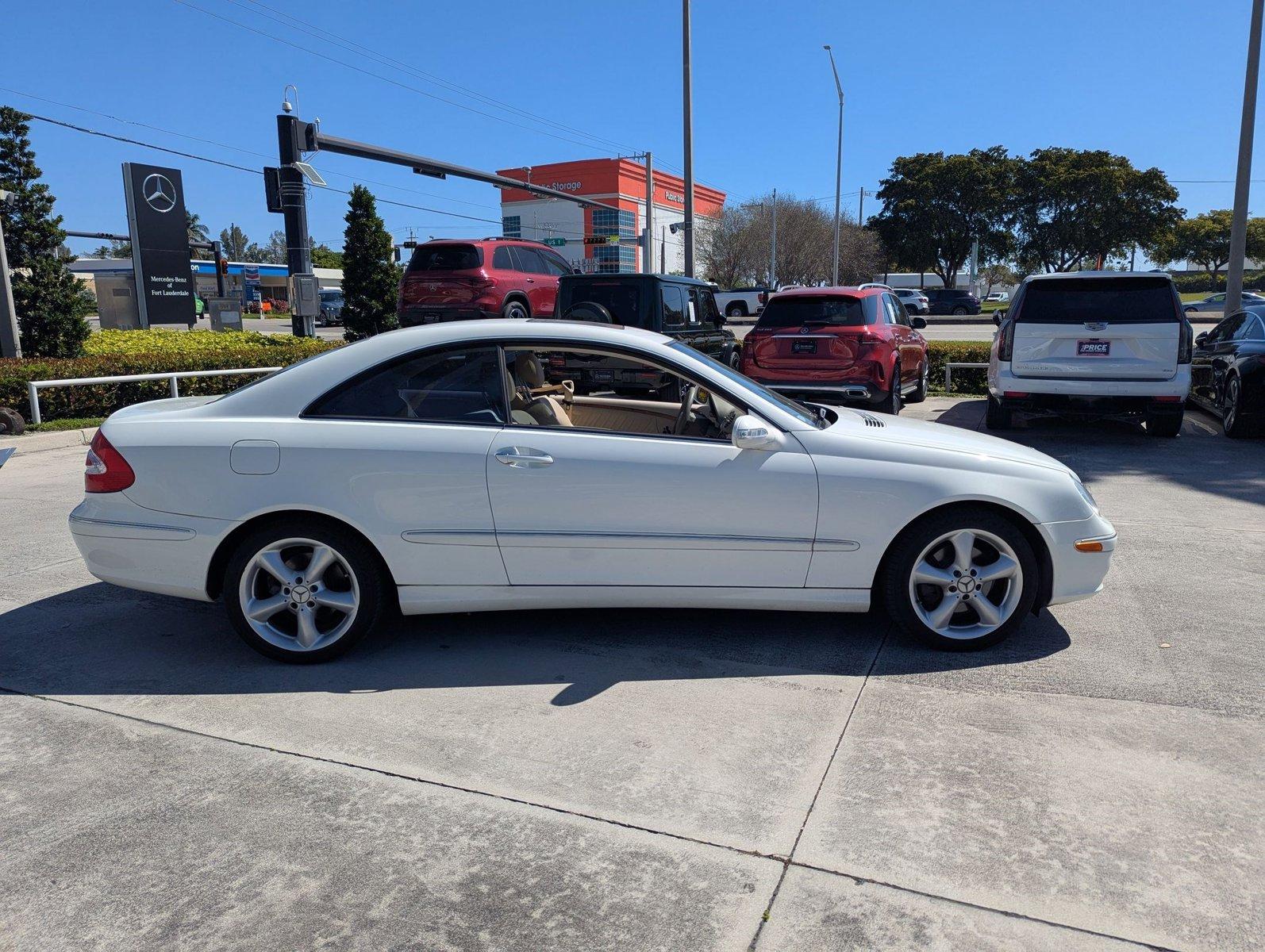 2005 Mercedes-Benz CLK-Class Vehicle Photo in Fort Lauderdale, FL 33316