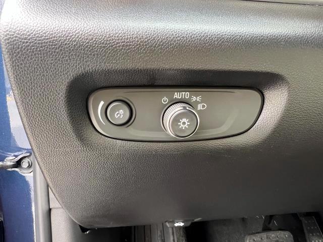2023 Chevrolet Traverse Vehicle Photo in Roslyn, NY 11576
