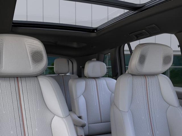 2026 Cadillac VISTIQ Vehicle Photo in POMPANO BEACH, FL 33064-7091