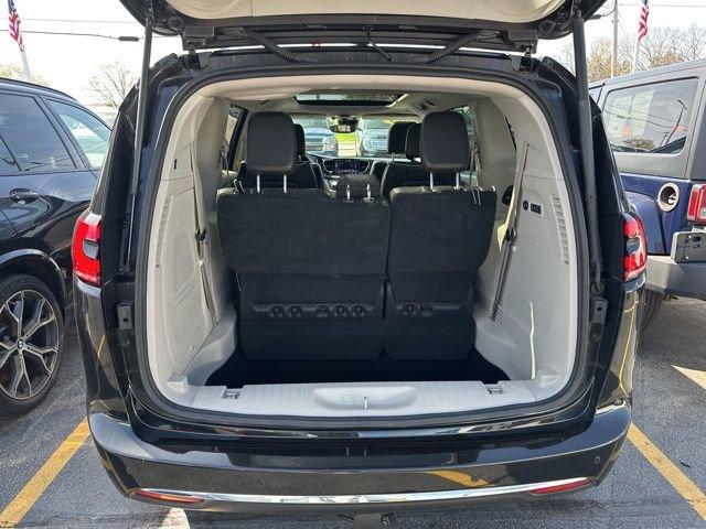 2021 Chrysler Pacifica Vehicle Photo in MEDINA, OH 44256-9631