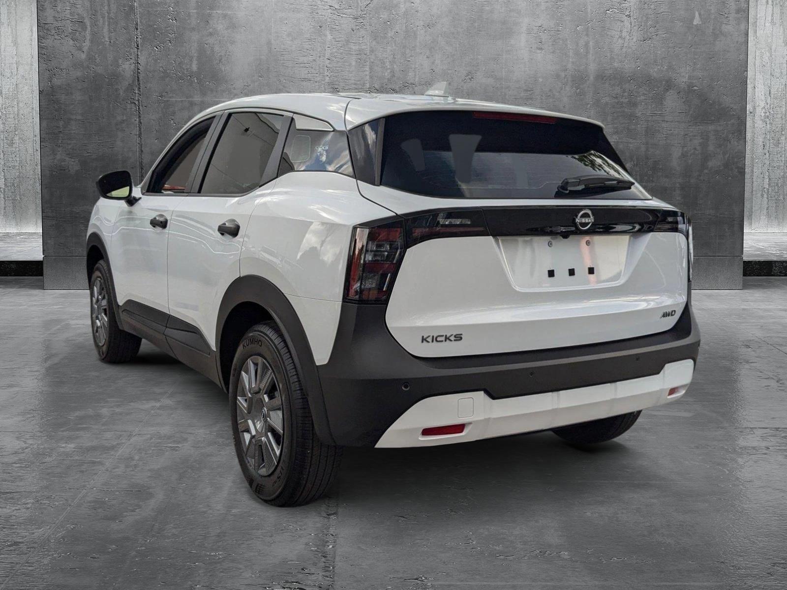 2025 Nissan Kicks Vehicle Photo in Miami, FL 33135