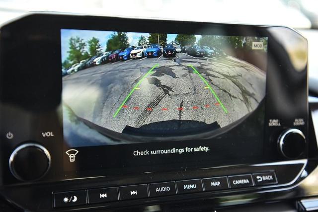 2025 Nissan Pathfinder Vehicle Photo in Ballwin, MO 63011