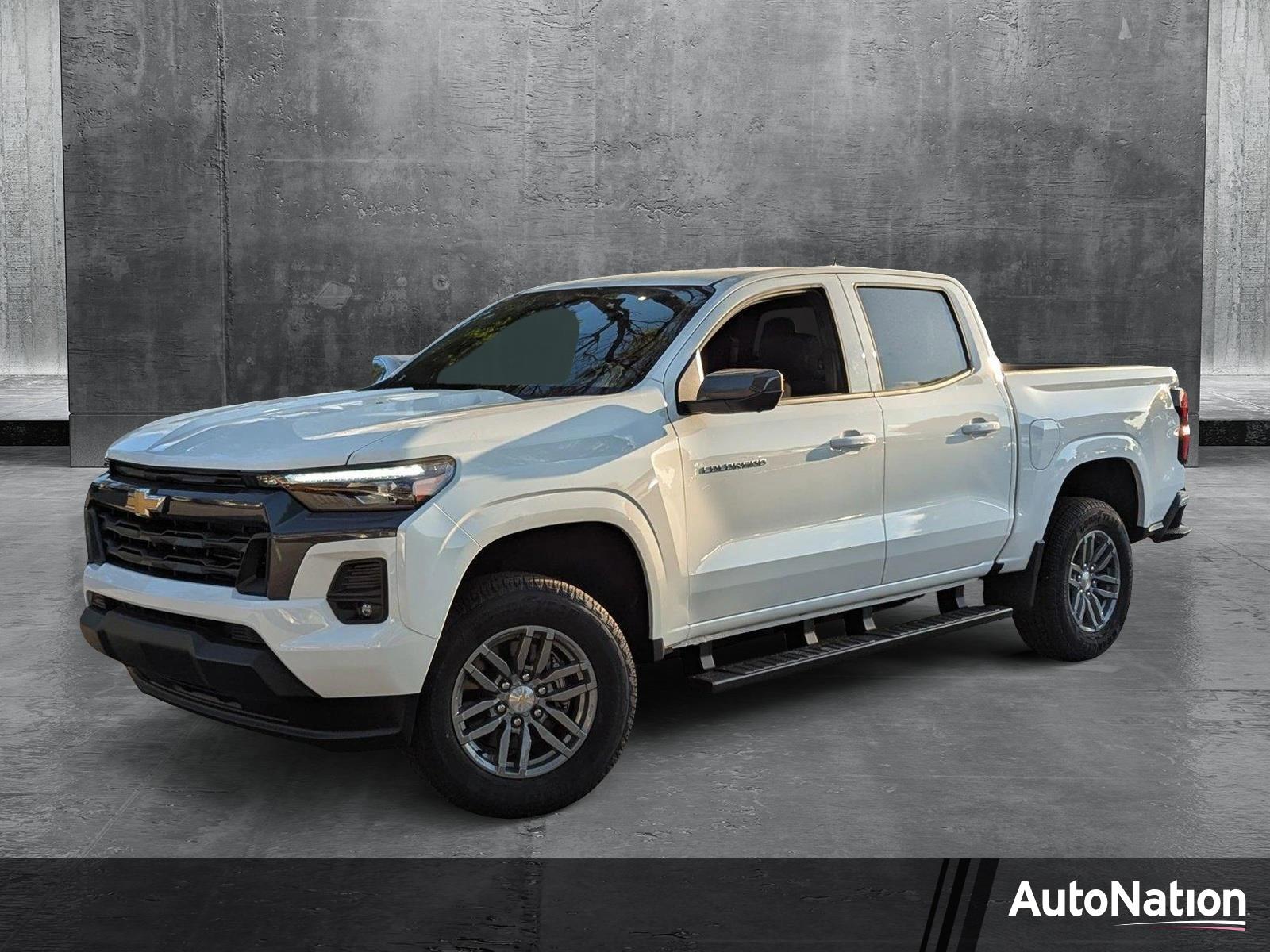 2025 Chevrolet Colorado Vehicle Photo in GREENACRES, FL 33463-3207