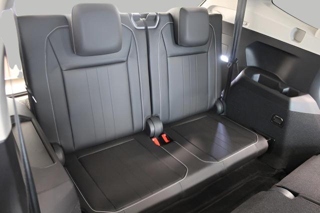 2022 Volkswagen Tiguan Vehicle Photo in Green Bay, WI 54304