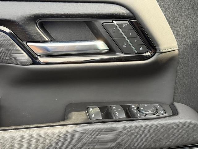 2025 GMC Sierra 2500 HD Vehicle Photo in COLUMBIA, MO 65203-3903