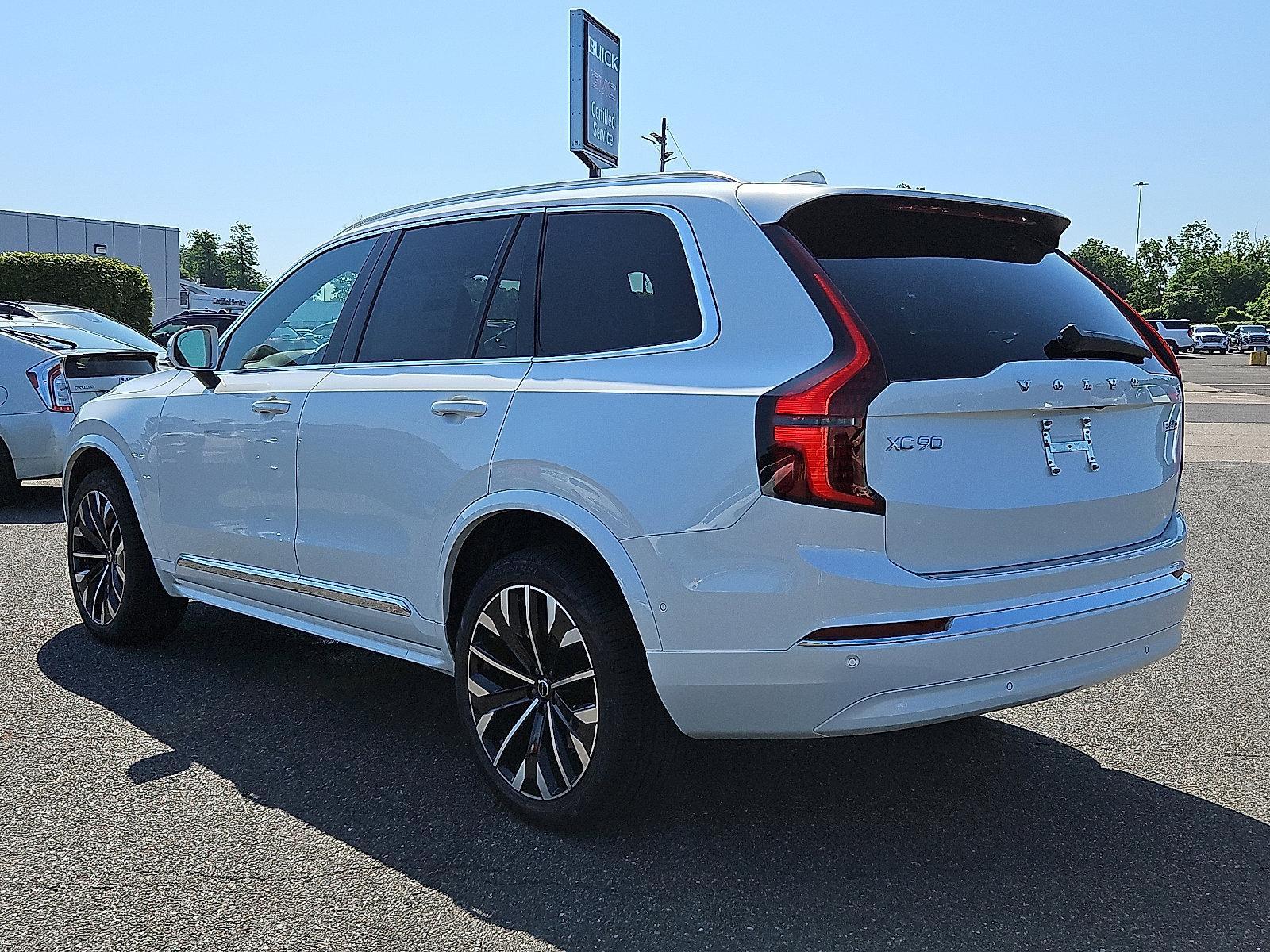 2026 Volvo XC90 Vehicle Photo in Trevose, PA 19053