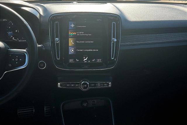 2022 Volvo XC40 Vehicle Photo in Houston, TX 77007
