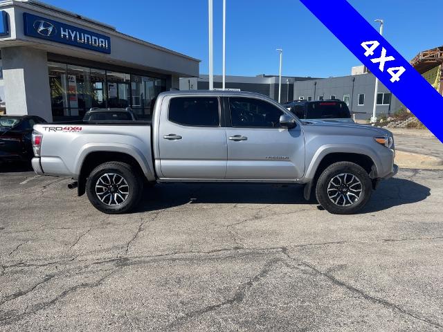 Used 2020 Toyota Tacoma TRD Sport with VIN 3TMCZ5AN1LM324537 for sale in Kansas City