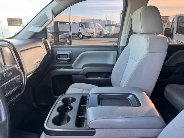 2018 Chevrolet Silverado 3500HD Vehicle Photo in VENTURA, CA 93003-8585