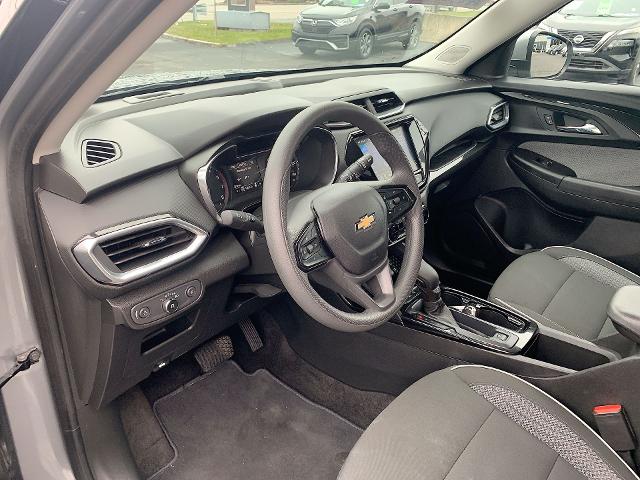 2023 Chevrolet Trailblazer Vehicle Photo in MOON TOWNSHIP, PA 15108-2571