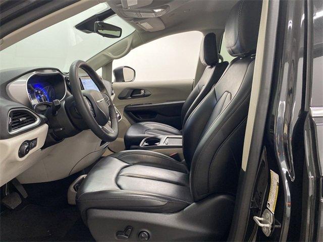 2023 Chrysler Pacifica Vehicle Photo in PORTLAND, OR 97225-3518