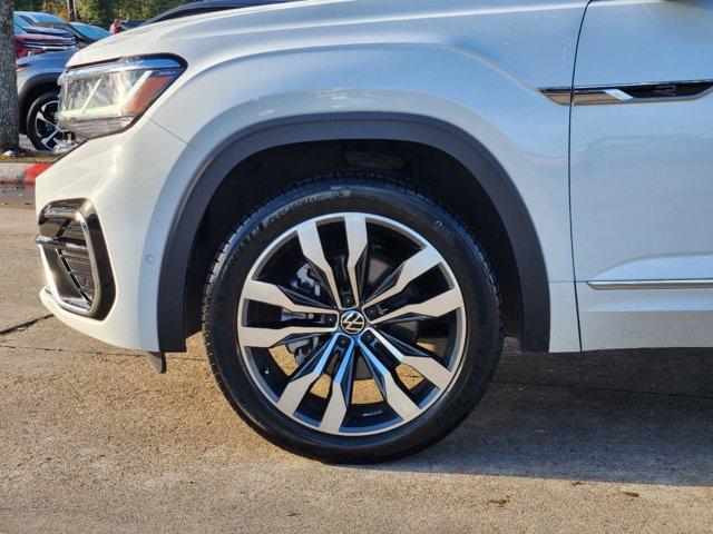 2023 Volkswagen Atlas Vehicle Photo in SUGAR LAND, TX 77478-0000