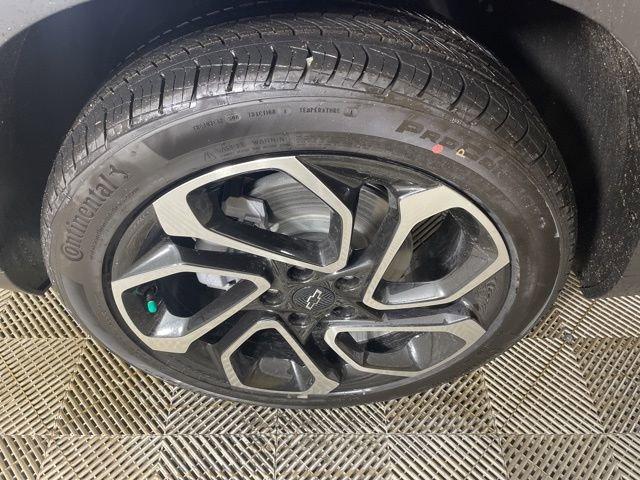 2025 Chevrolet Trax Vehicle Photo in PHOENIX, AZ 85014-3381