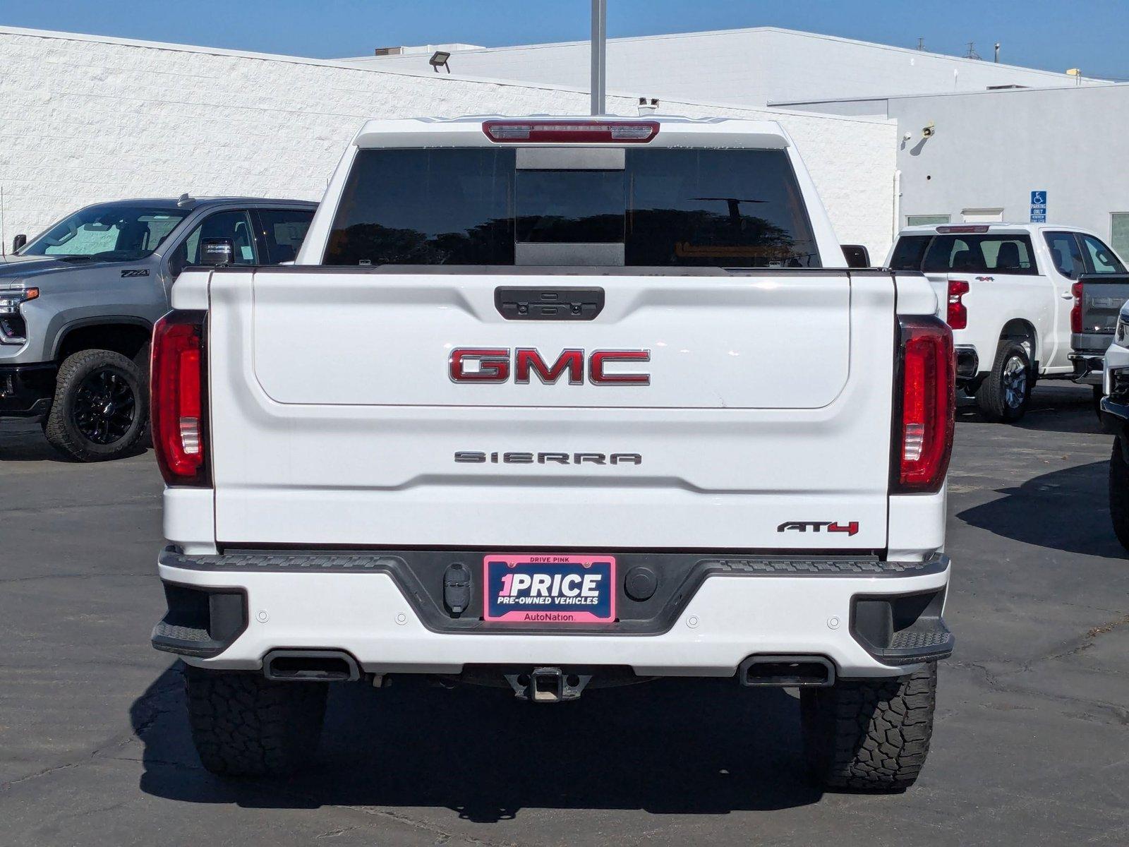 2022 GMC Sierra 1500 Limited Vehicle Photo in VALENCIA, CA 91355-1705