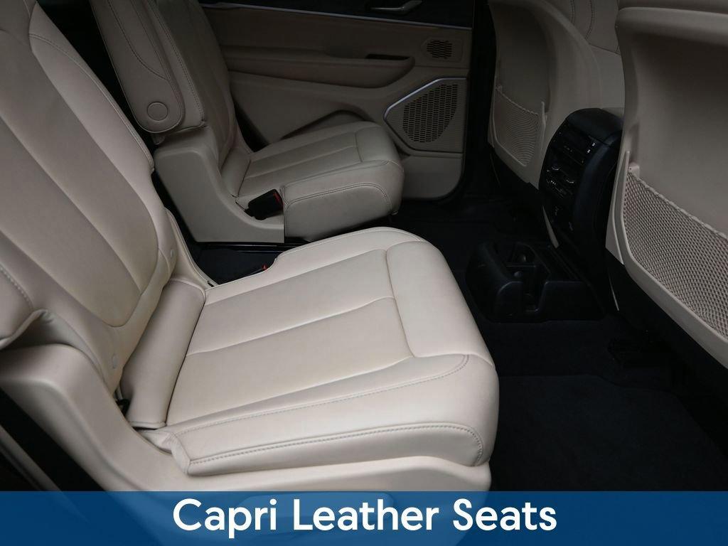 2021 Jeep Grand Cherokee L Vehicle Photo in Cedar Rapids, IA 52402