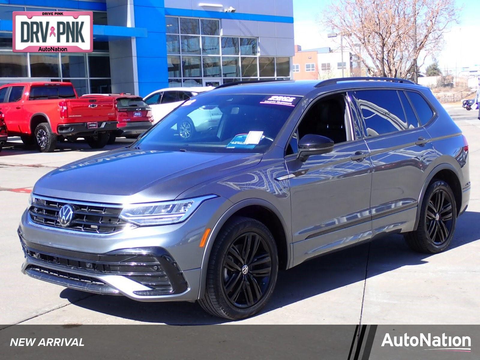 2022 Volkswagen Tiguan Vehicle Photo in DENVER, CO 80221-3610