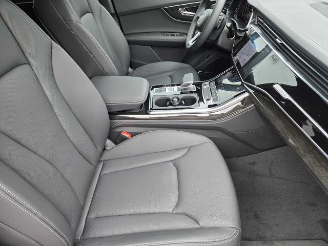 2025 Audi Q7 Vehicle Photo in SUGAR LAND, TX 77478