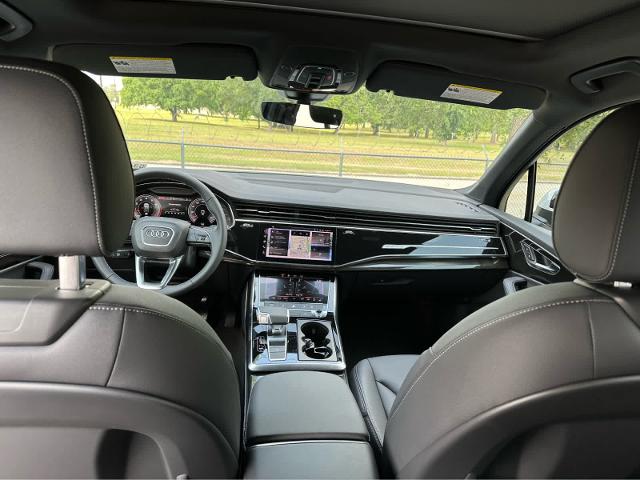 2025 Audi Q7 Vehicle Photo in HOUSTON, TX 77090