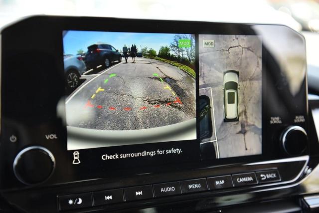 2025 Nissan Pathfinder Vehicle Photo in Ballwin, MO 63011
