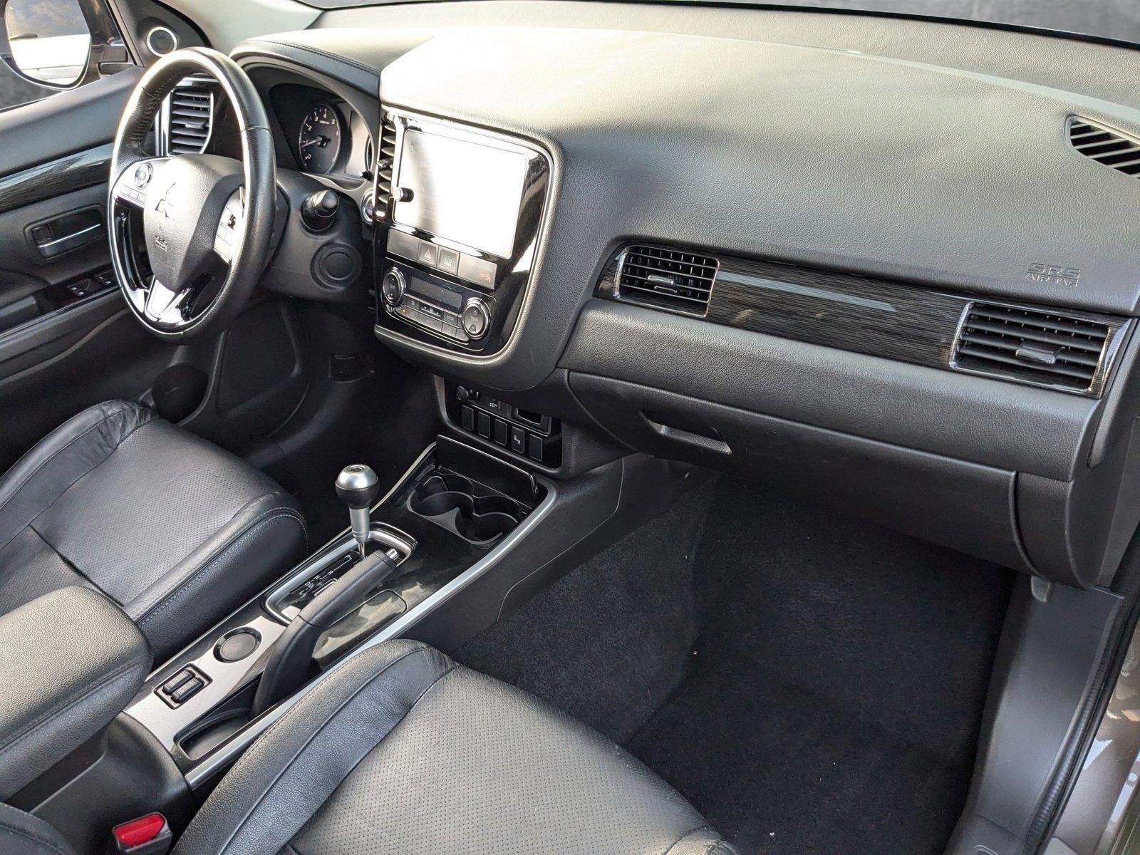 2017 Mitsubishi Outlander Vehicle Photo in MIAMI, FL 33134-2699