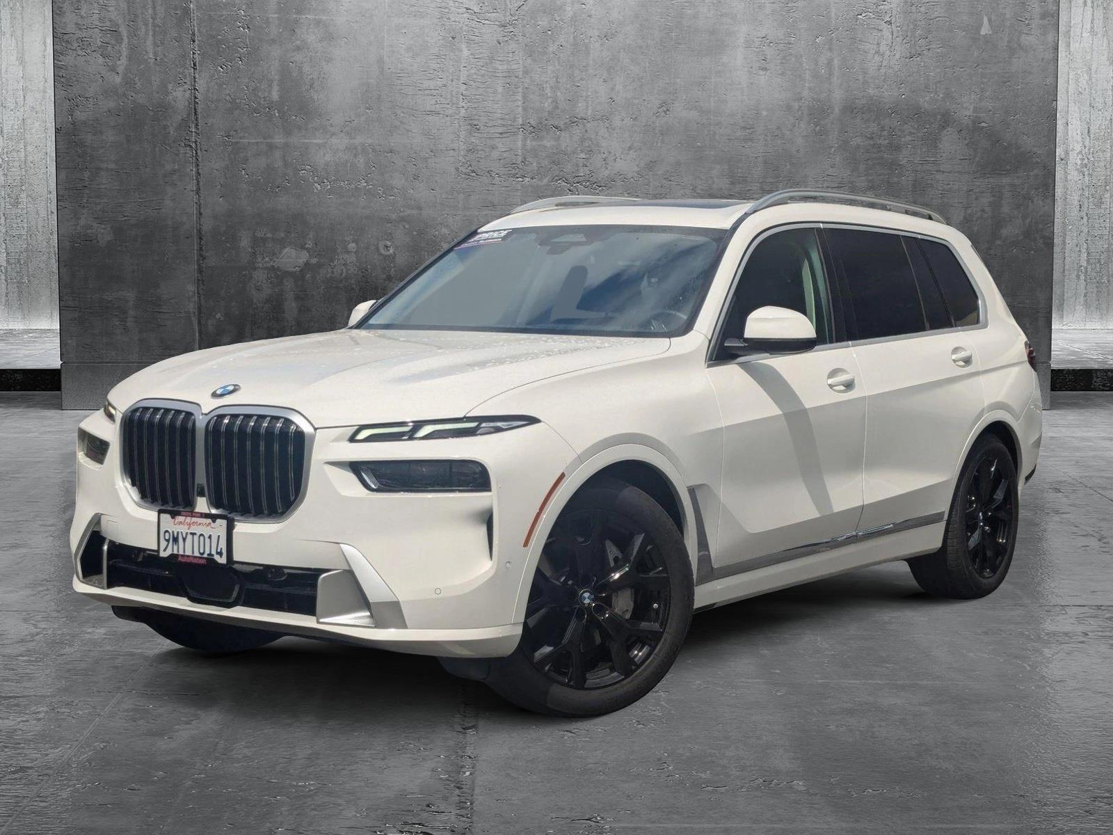 2025 BMW X7 xDrive40i Vehicle Photo in Valencia, CA 91355