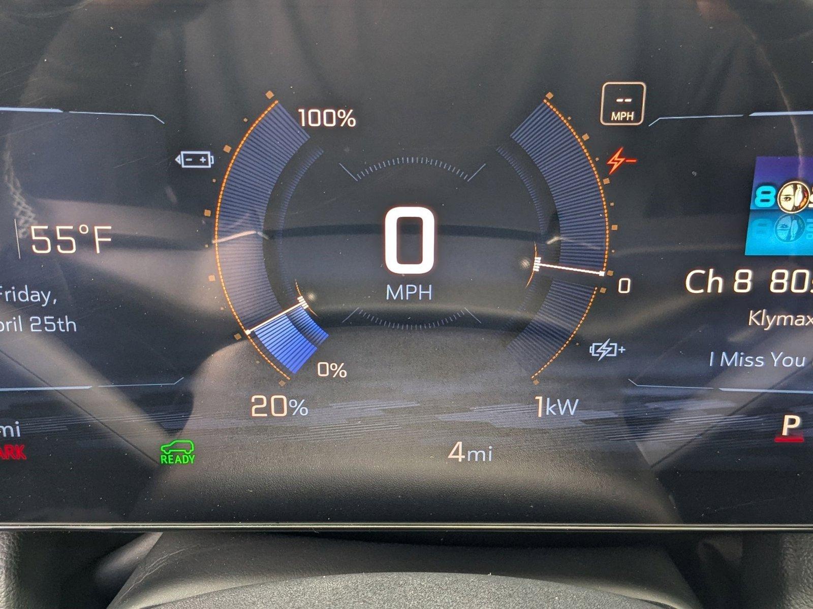 2025 Chevrolet Equinox EV Vehicle Photo in VALENCIA, CA 91355-1705