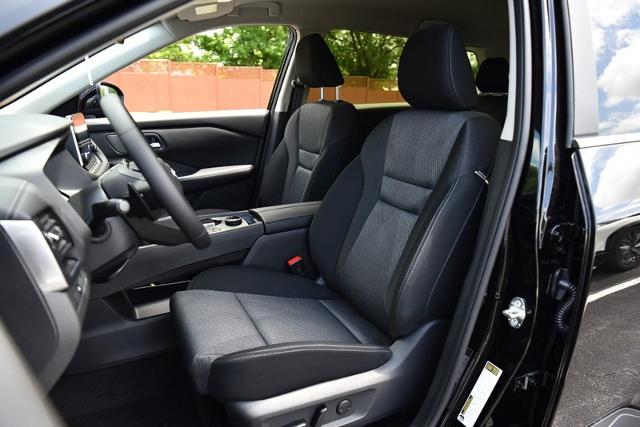 2025 Nissan Rogue Vehicle Photo in Ballwin, MO 63011