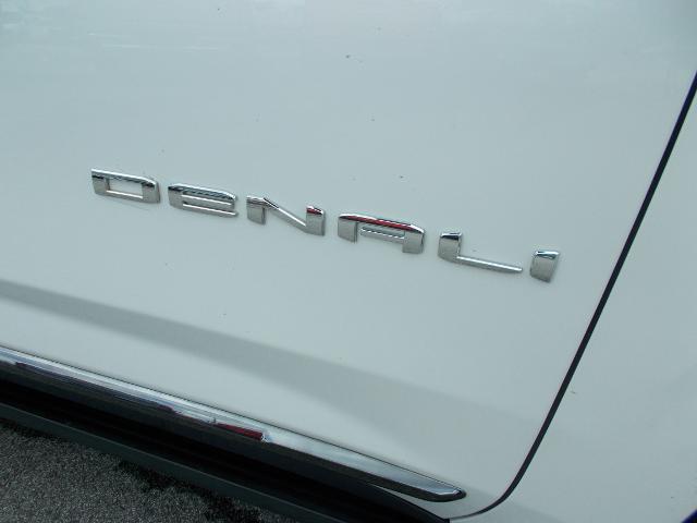2023 GMC Yukon Vehicle Photo in LOWELL, MA 01852-4336