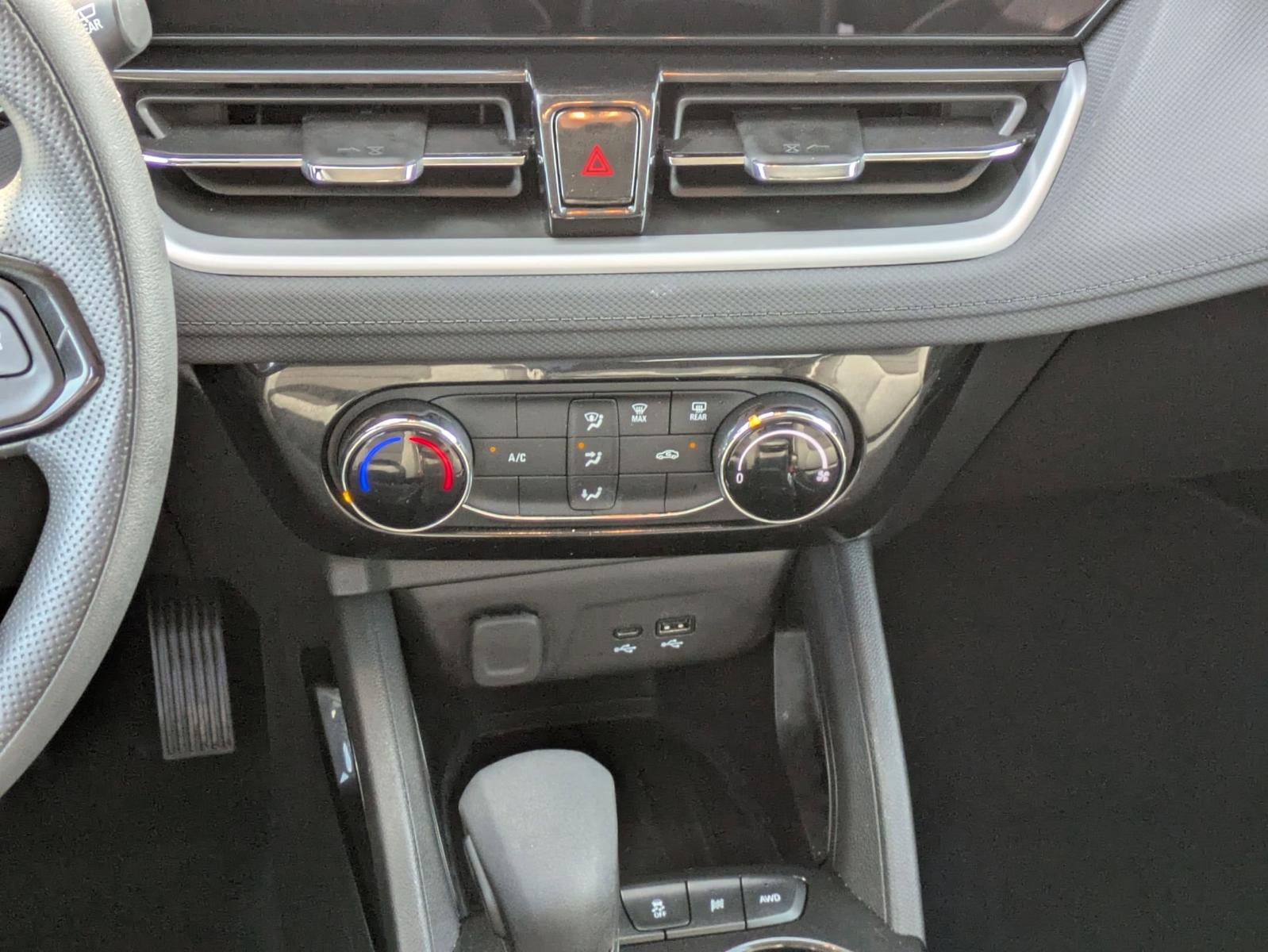 2025 Chevrolet Trailblazer Vehicle Photo in SELMA, TX 78154-1460