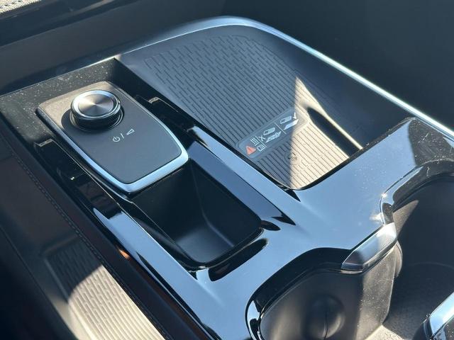 2025 Buick Enclave Vehicle Photo in COLUMBIA, MO 65203-3903