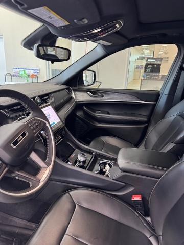 2024 Jeep Grand Cherokee L Vehicle Photo in Peoria, IL 61615