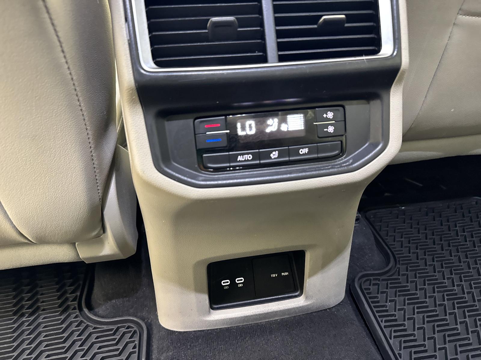 2024 Volkswagen Atlas Vehicle Photo in Georgetown, TX 78626