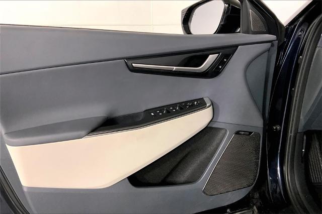 2022 Kia EV6 Vehicle Photo in Lees Summit, MO 64086
