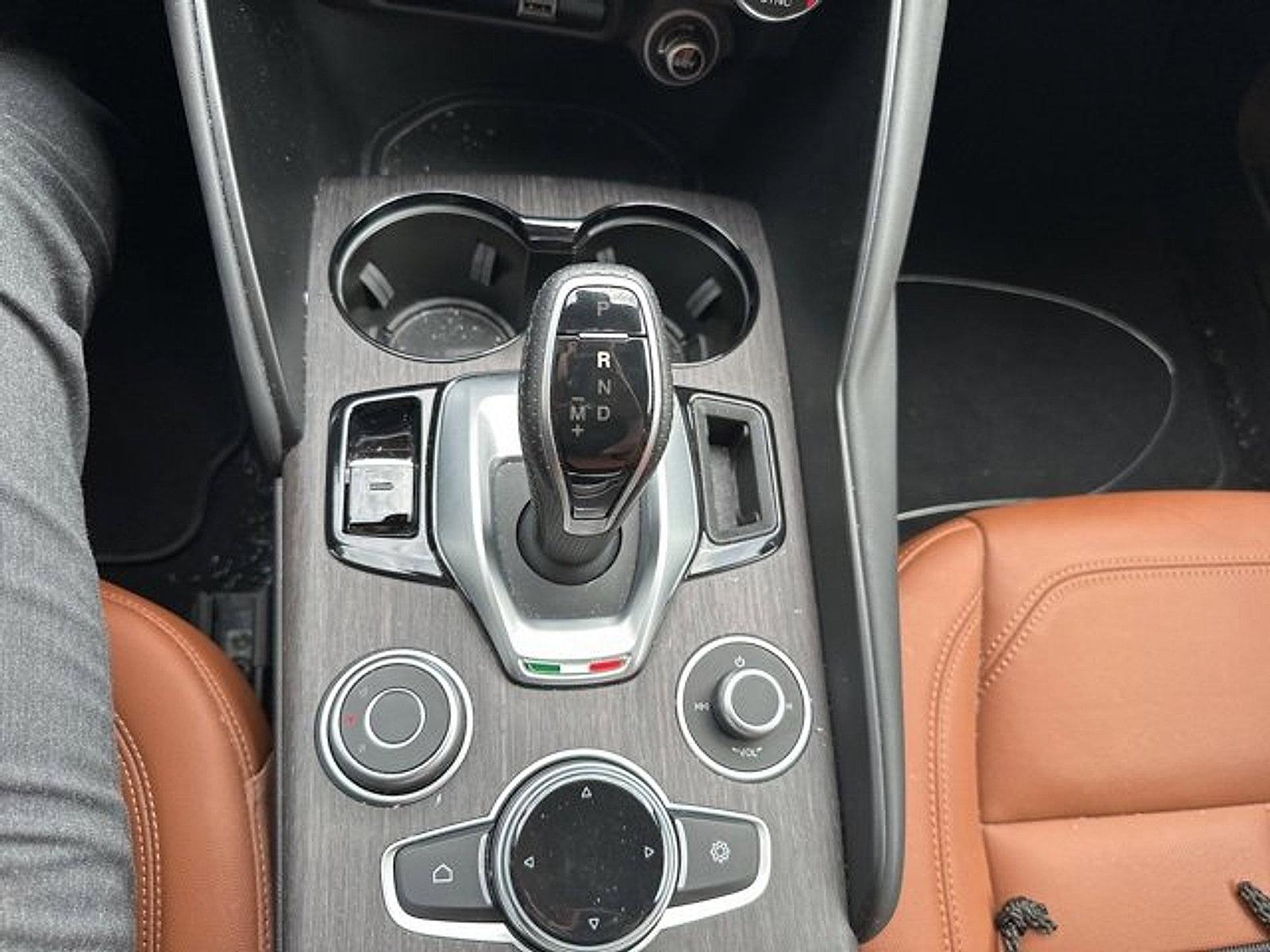 2022 Alfa Romeo Giulia Vehicle Photo in Willow Grove, PA 19090
