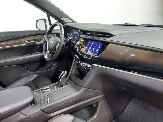 2024 Cadillac XT6 Vehicle Photo in SAUK CITY, WI 53583-1301